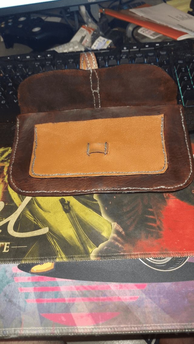 Petite sacoche à main cuir