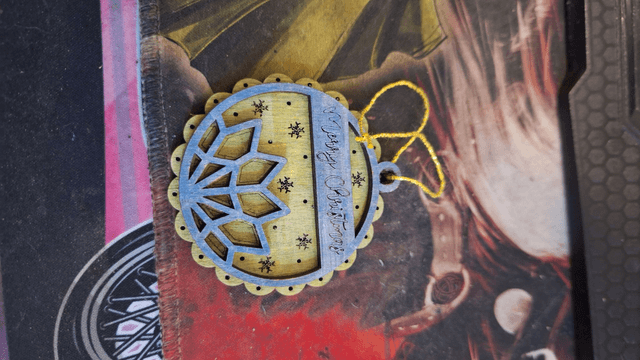 Décoration Cœur en Bois Gravé | Pendentif Amour Artisanal | Idée Cadeau Saint-Valentin Noël
