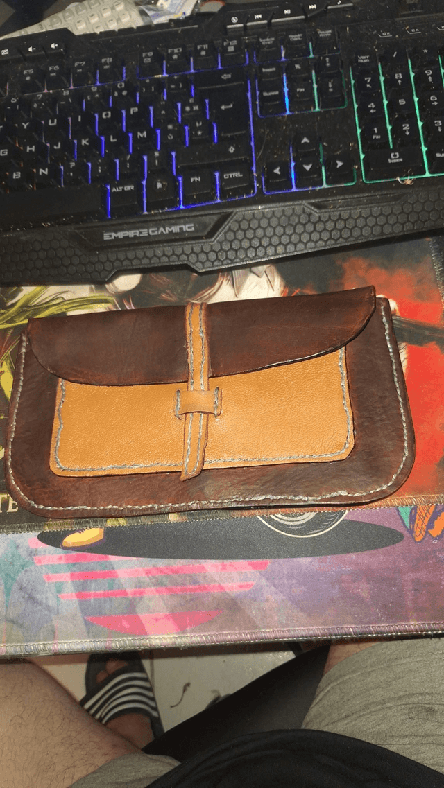 Petite sacoche à main cuir